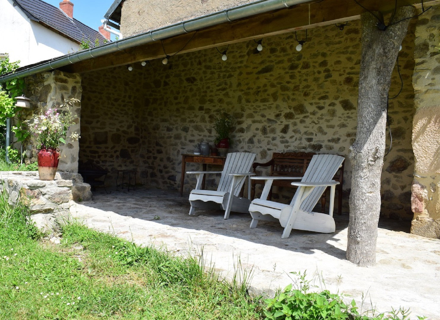 - image: 19