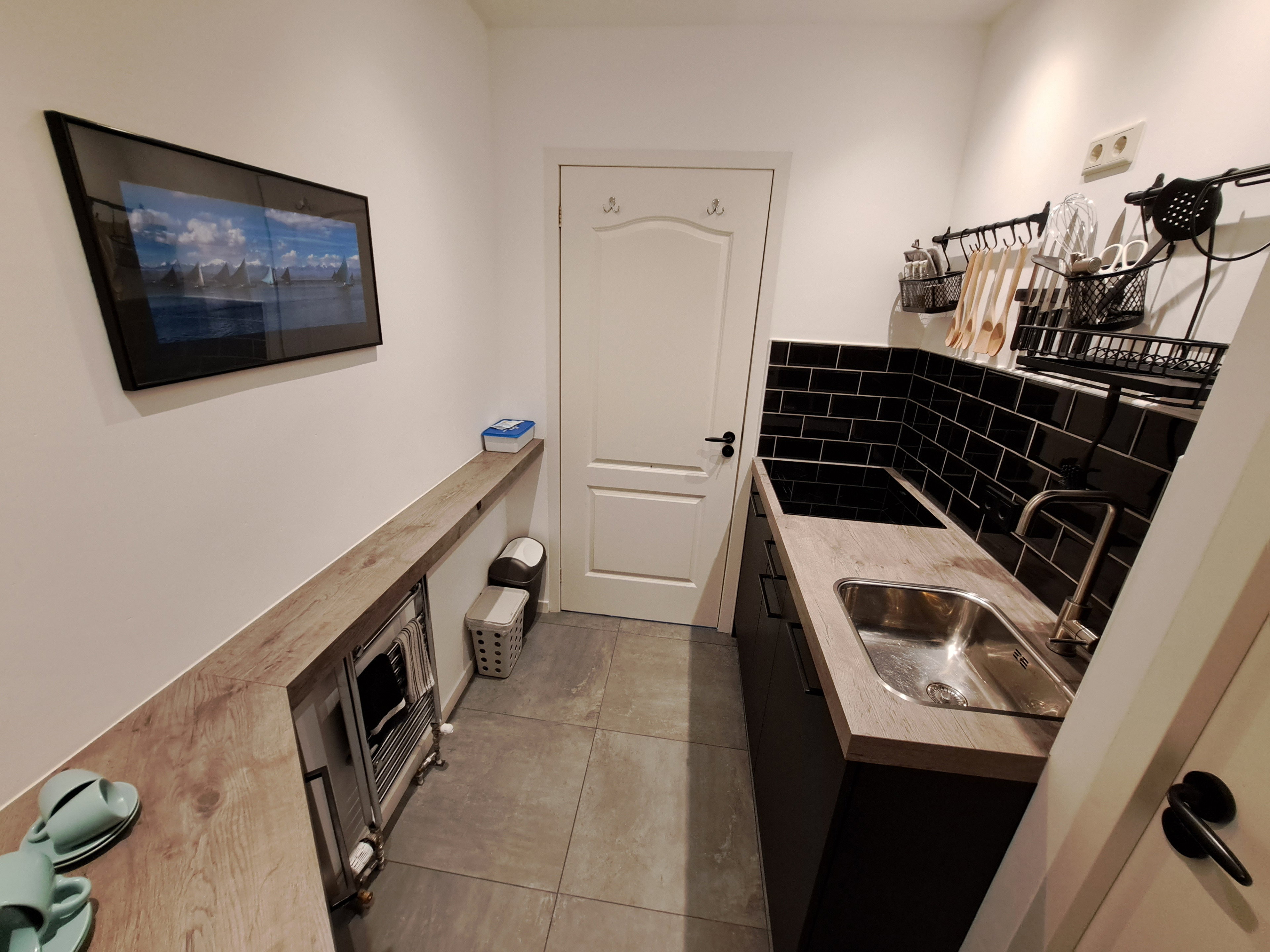 - image: 14