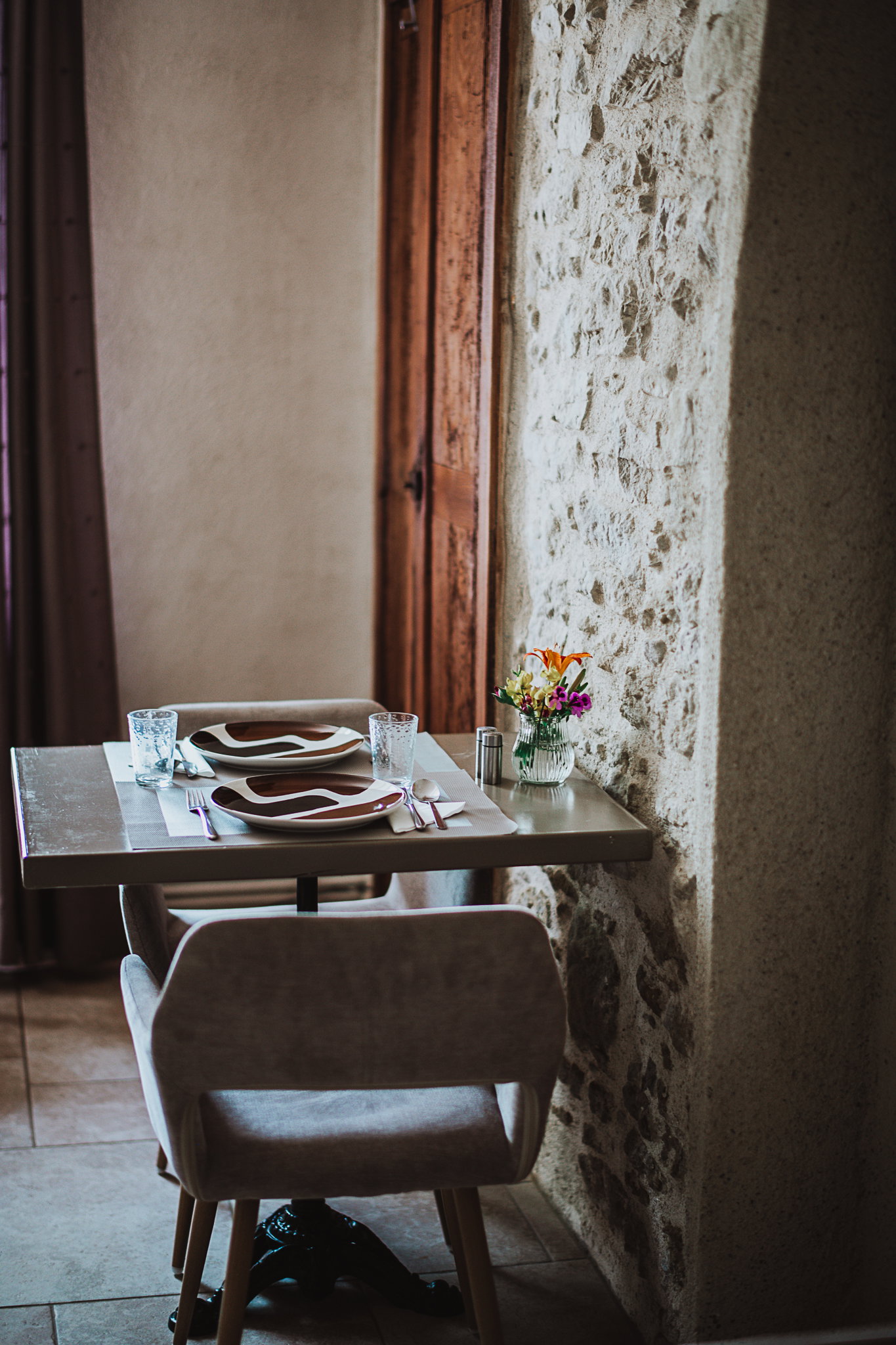- image: 28
