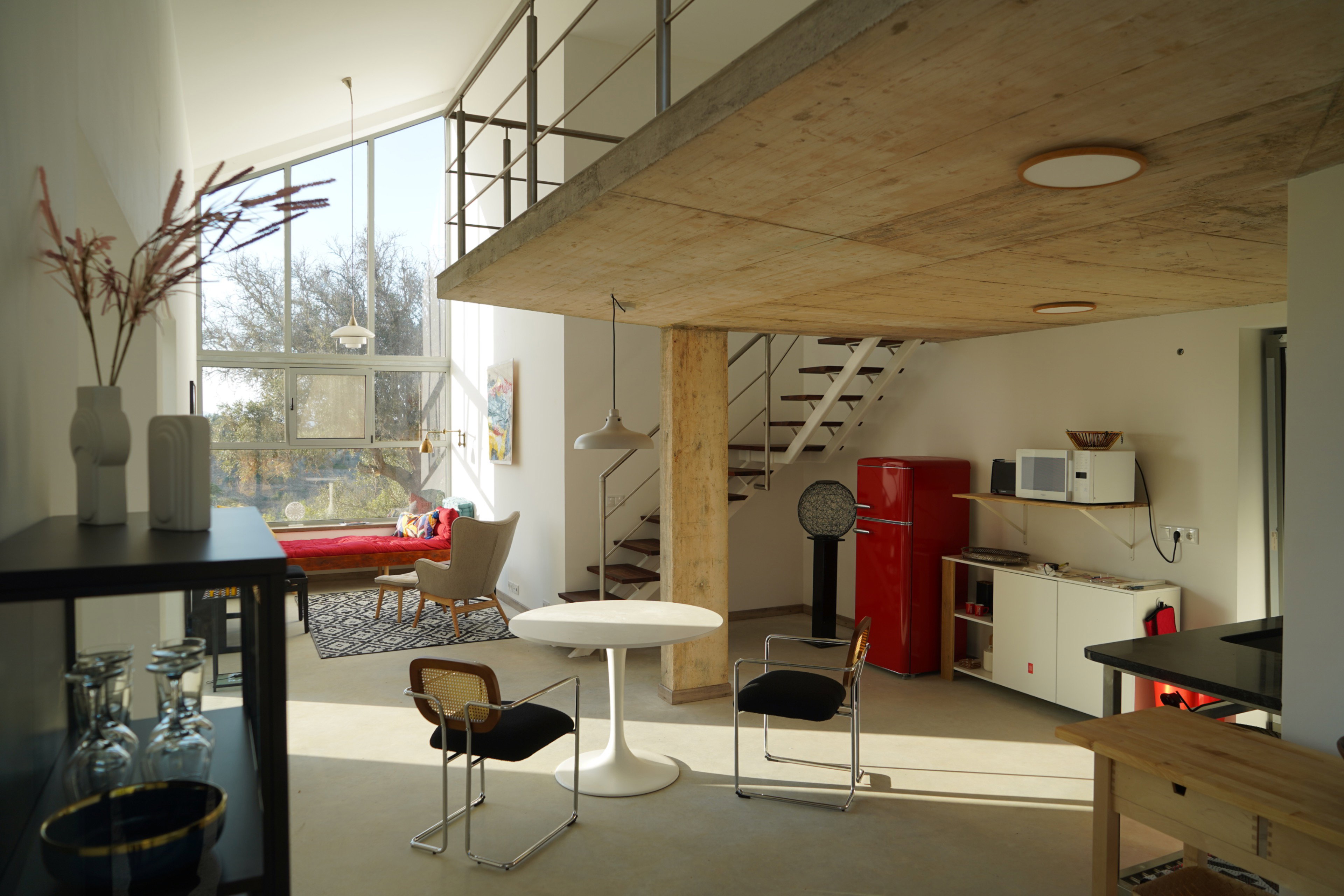 - image: 12