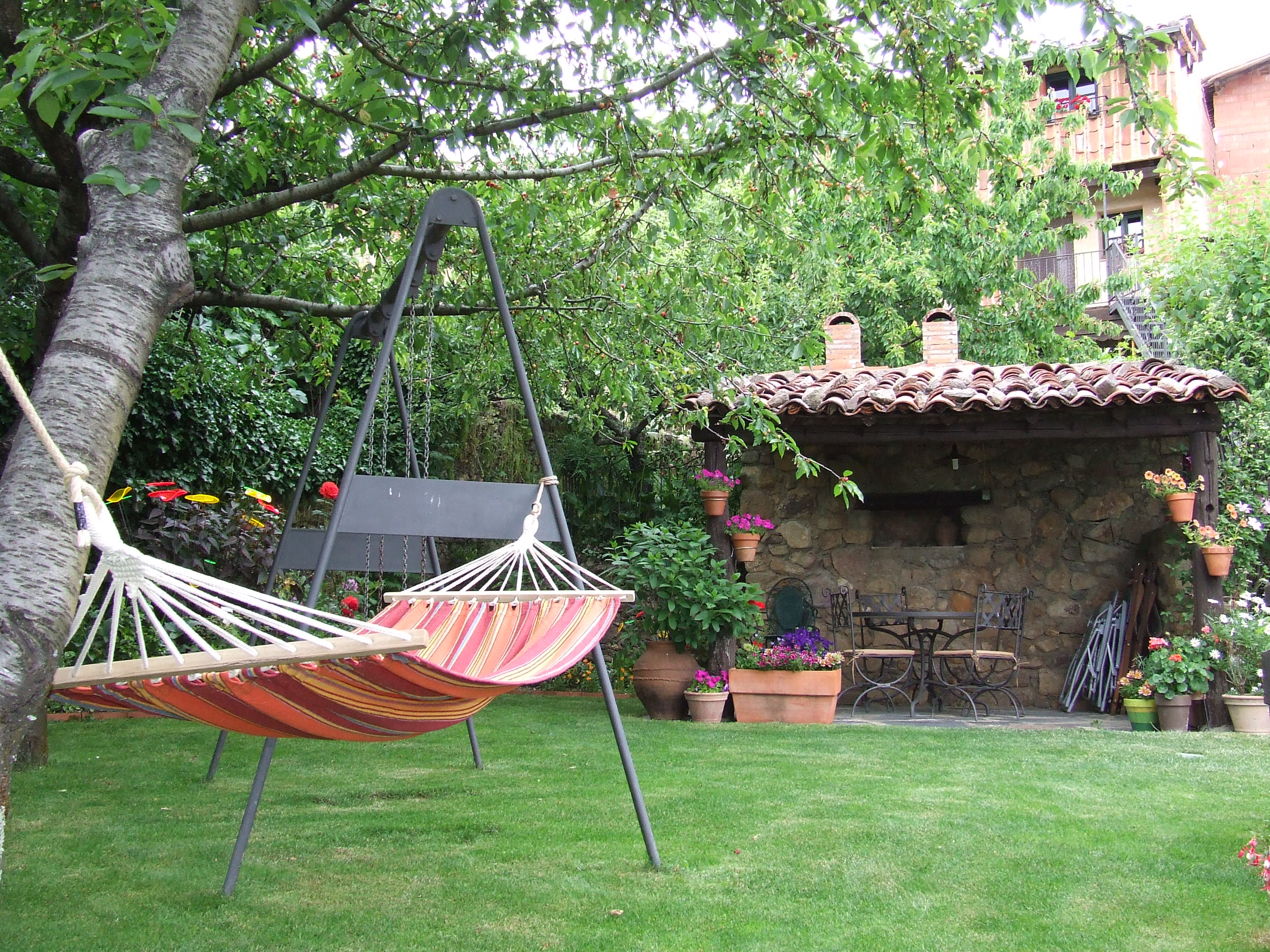 - image: 11