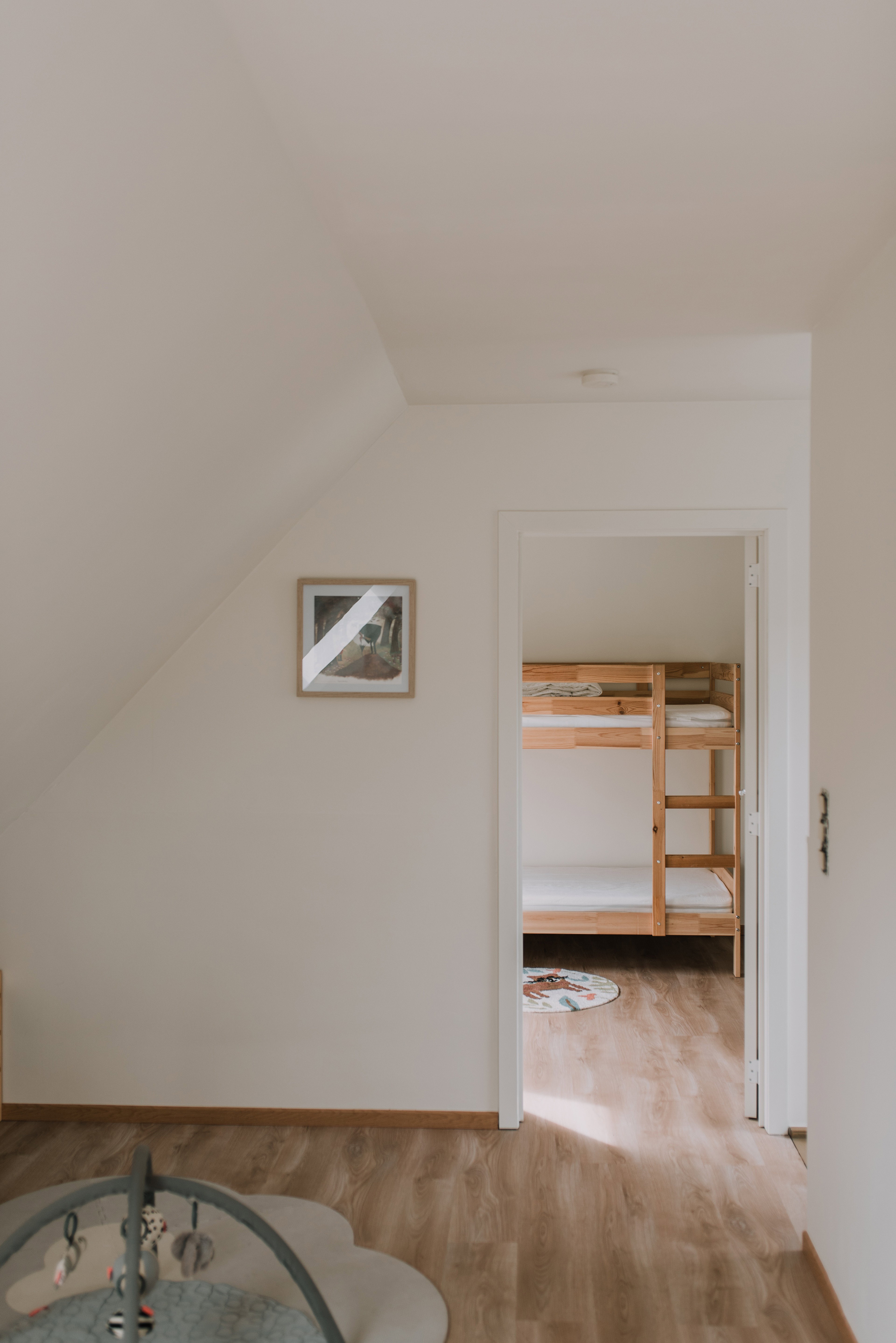 - image: 22