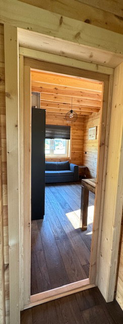 - image: 15