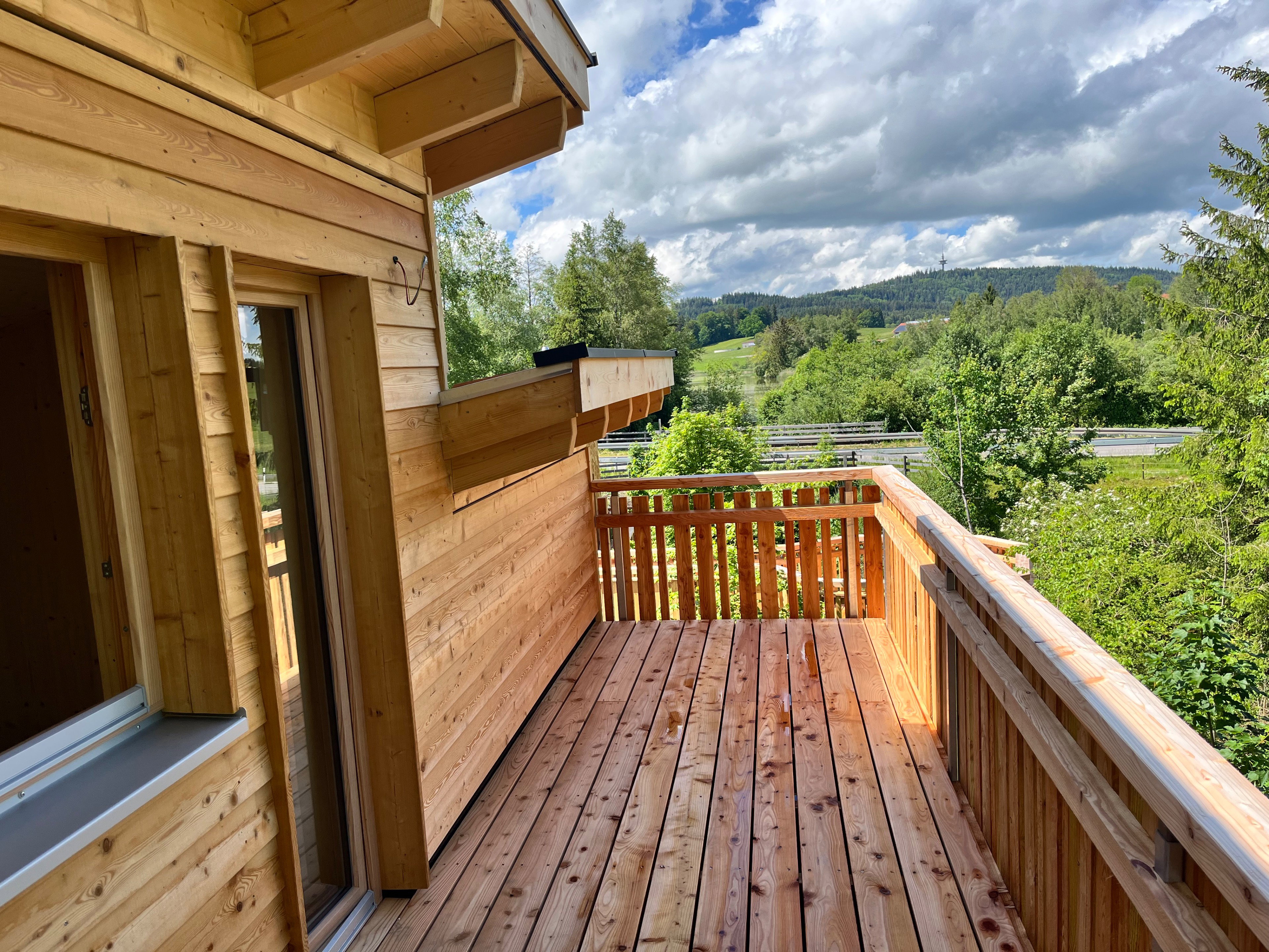 - image: 23