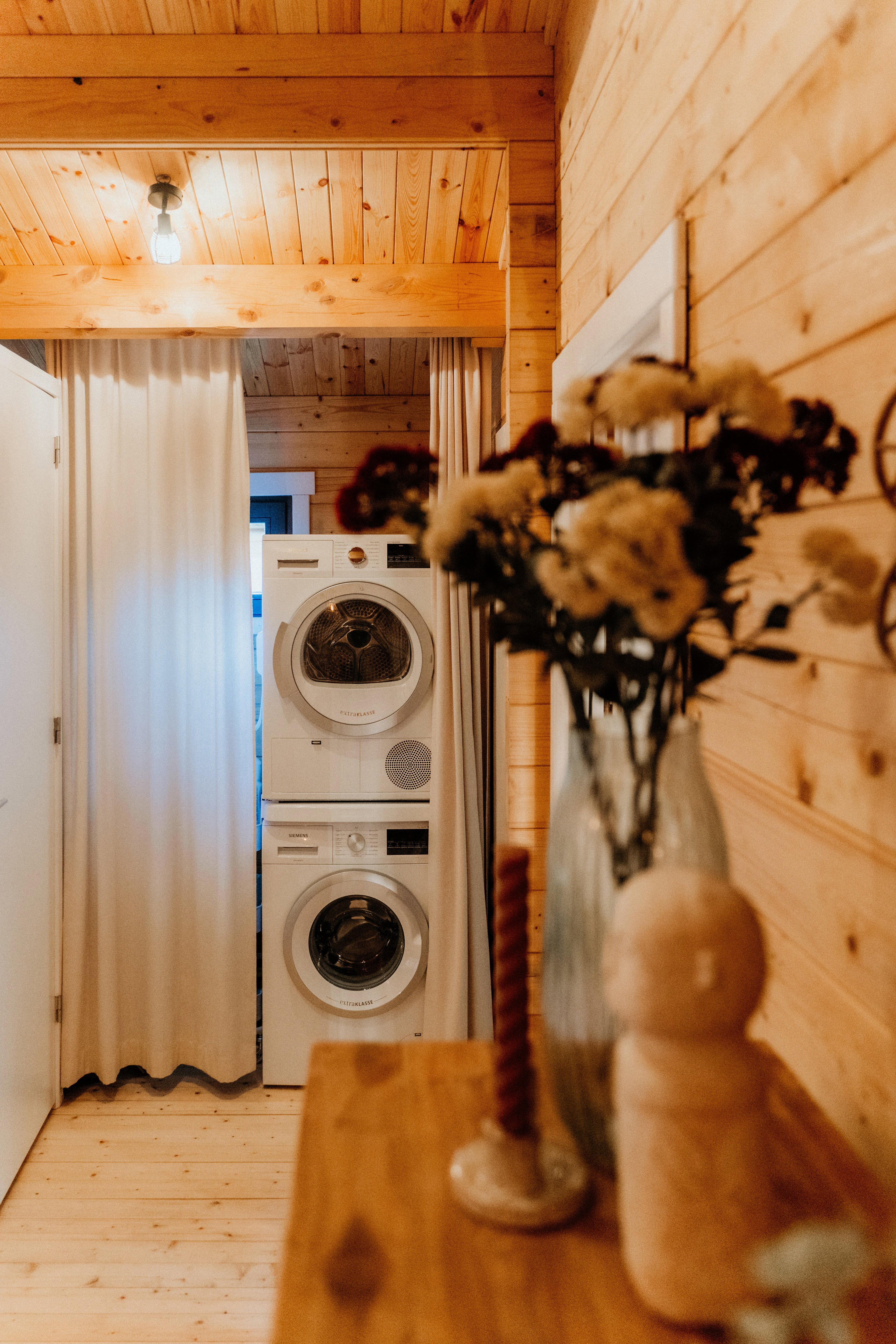 - image: 25
