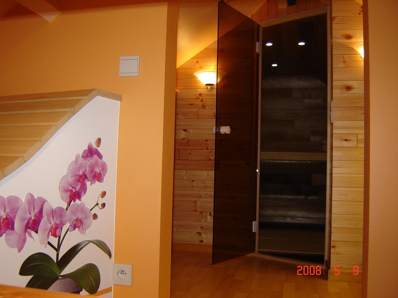 - image: 22