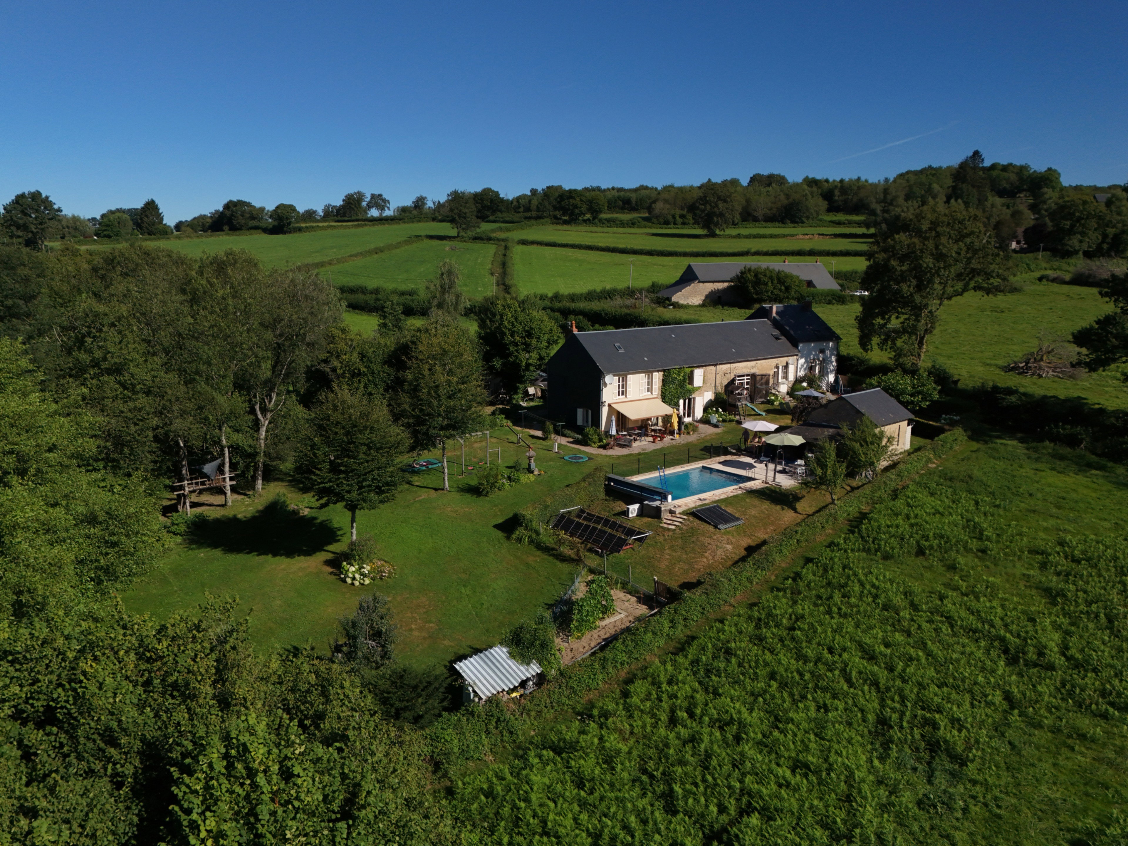 Nature house in Arleuf