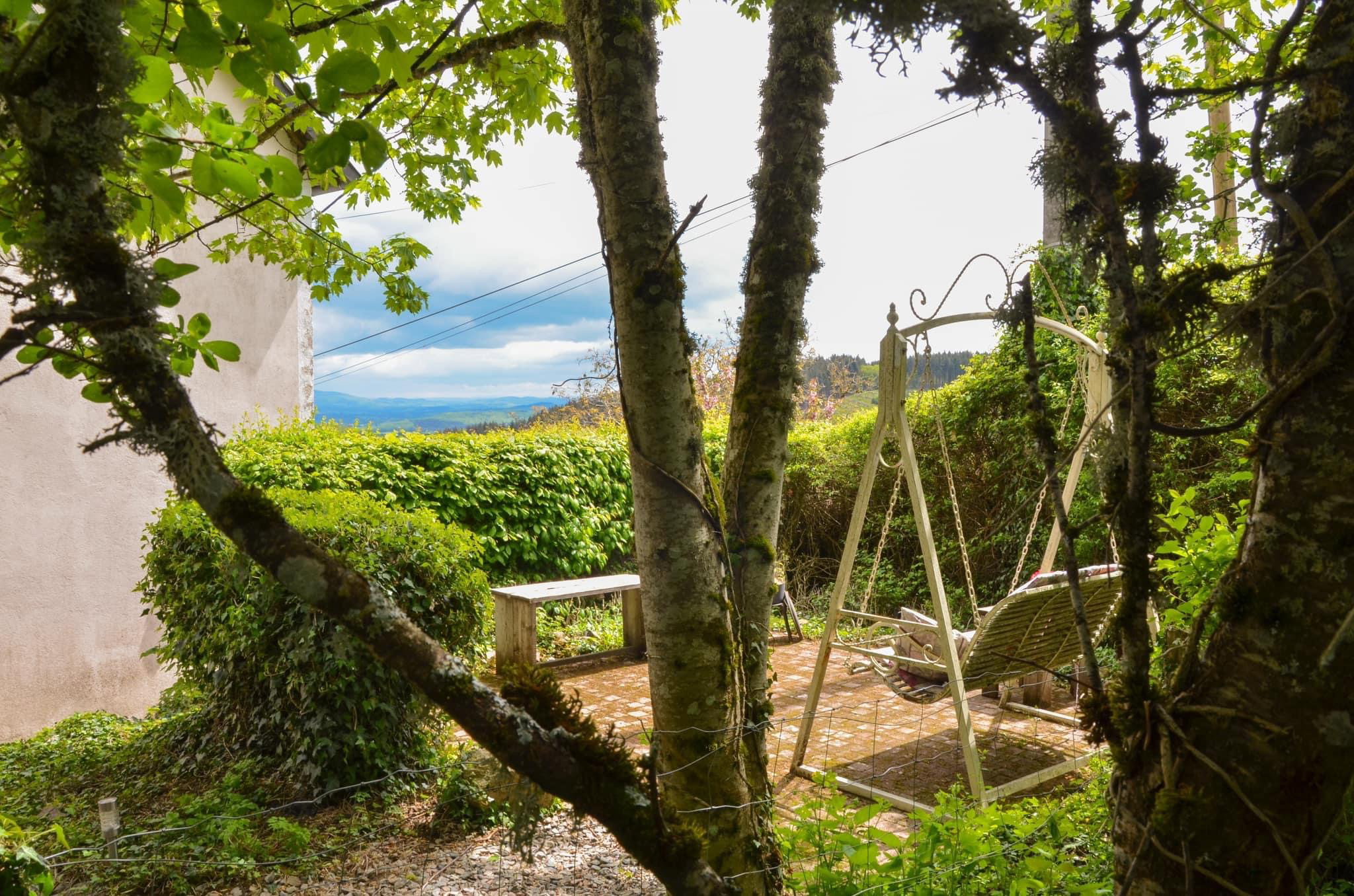 Nature house in Saint-Léger-sous-Beuvray