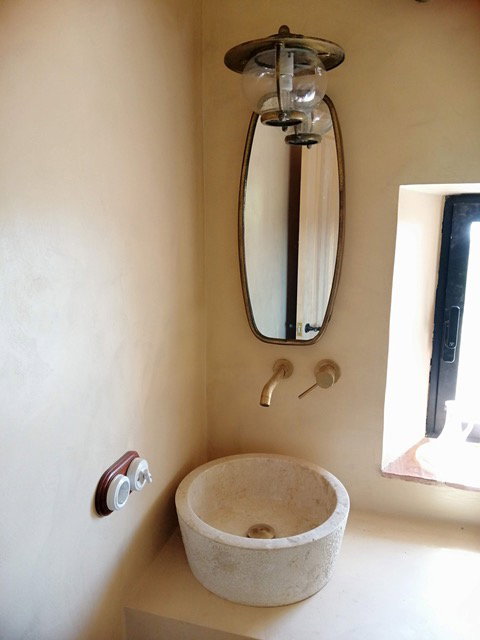 - image: 15