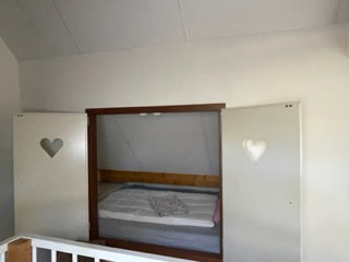 - image: 8