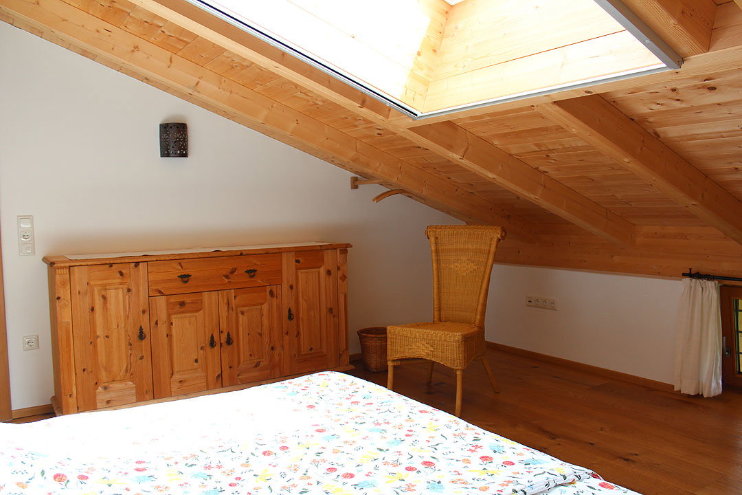 - image: 11