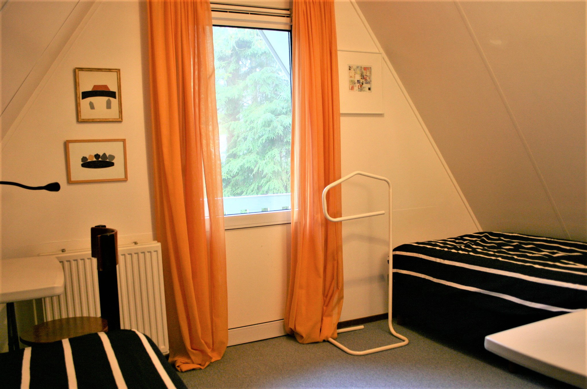 - image: 11