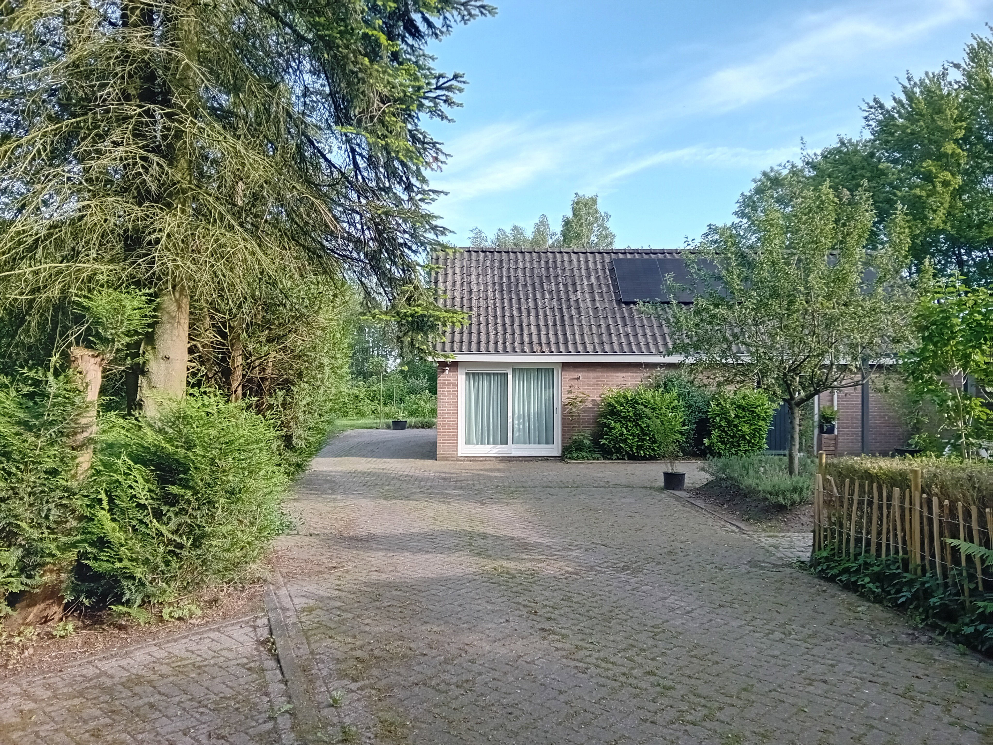 Casa nella natura a Hemrik