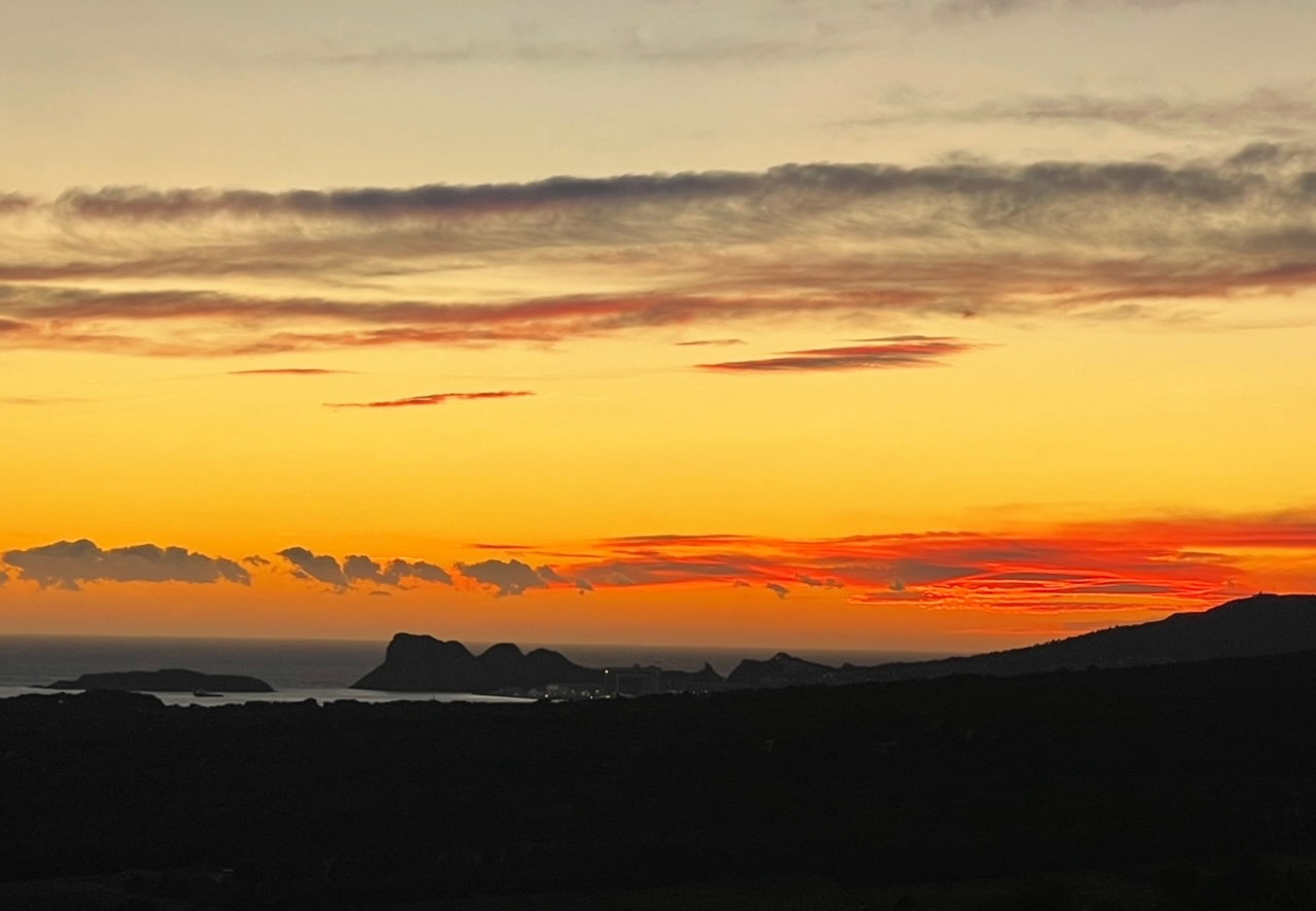 - image: 64