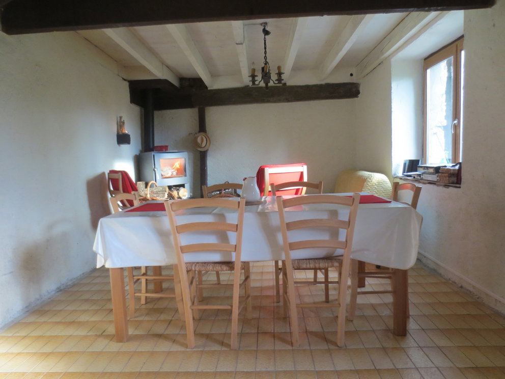 Nature house in Aleu