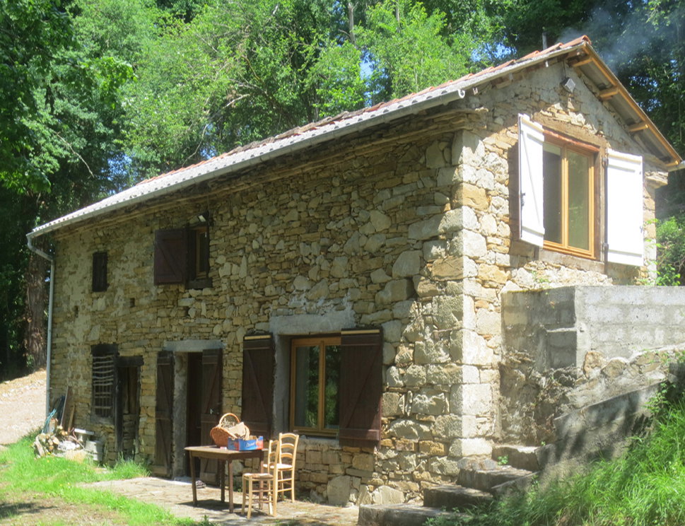 Nature house in Aleu