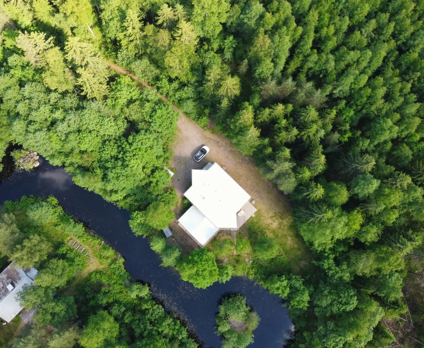 Naturhäuschen in Hirsjärvi