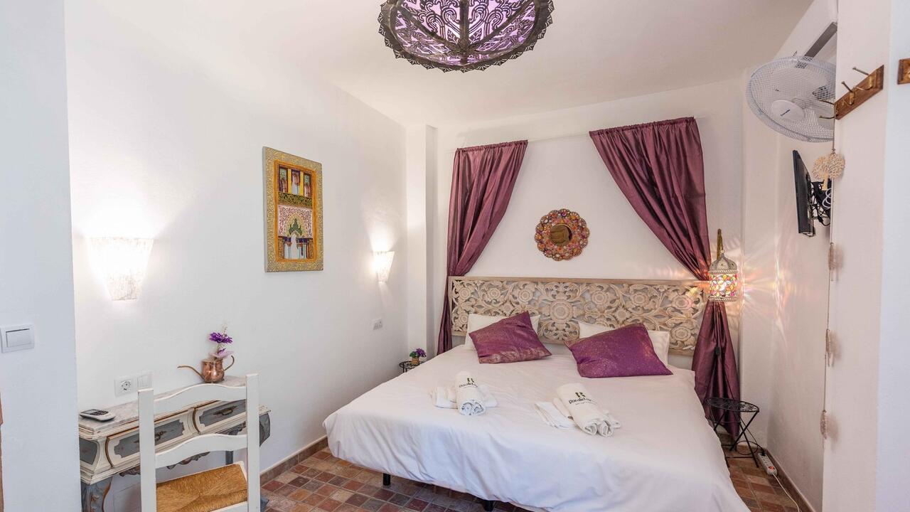 - image: 25