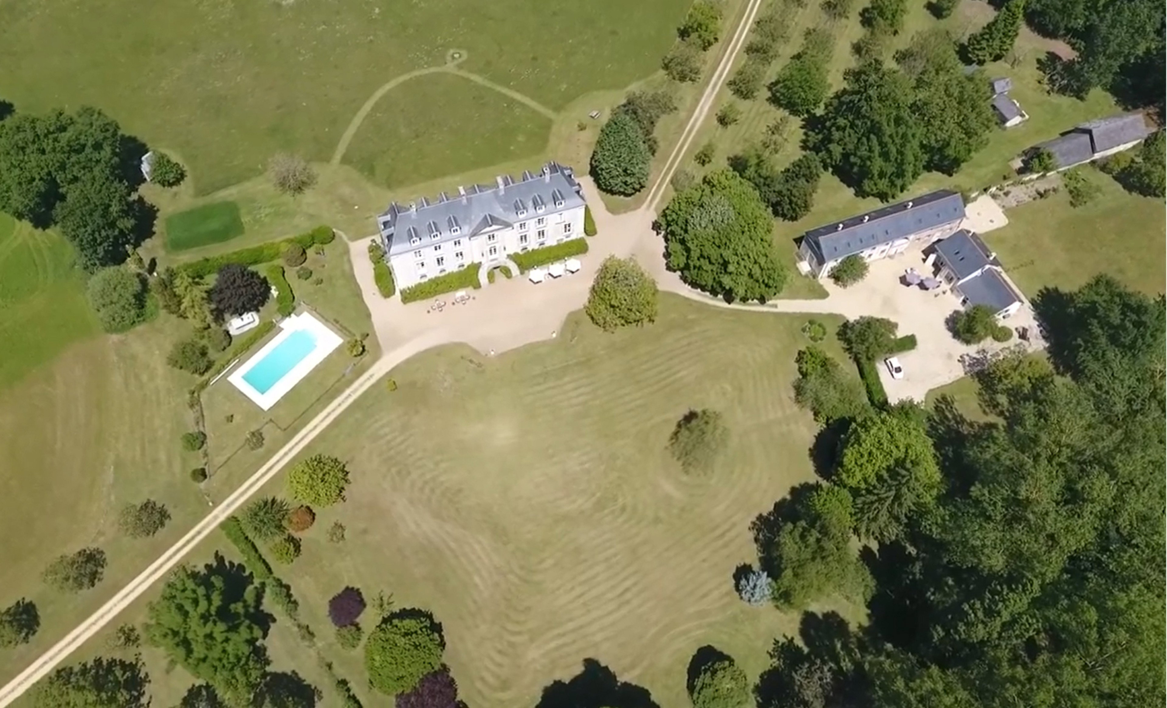 Nature house in Les Bois d' Anjou