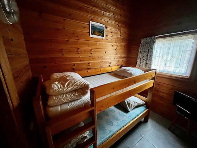 - image: 4
