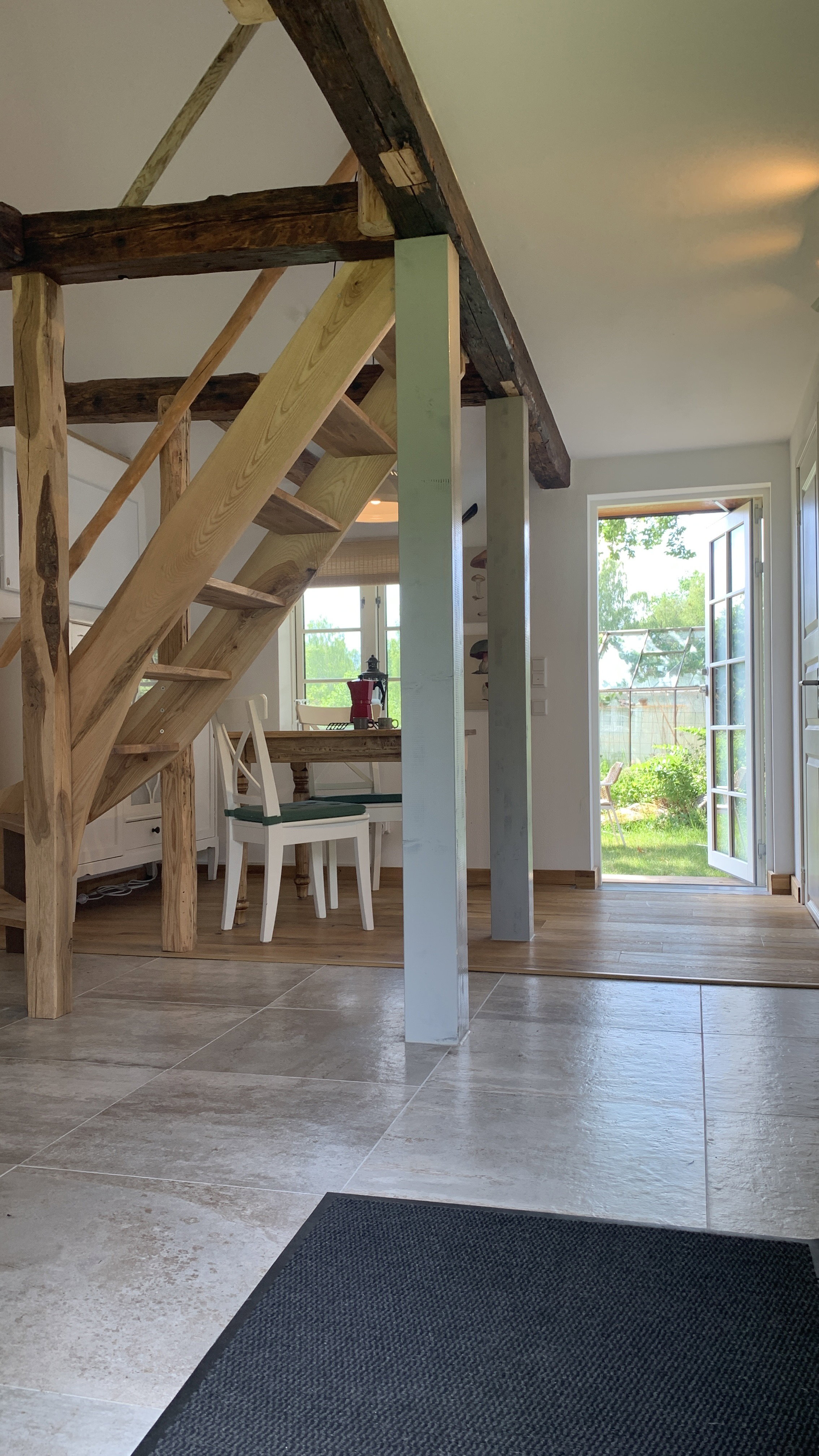 - image: 11