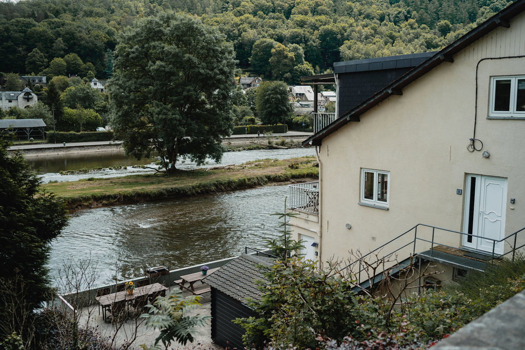 Casa nella natura a Bohan