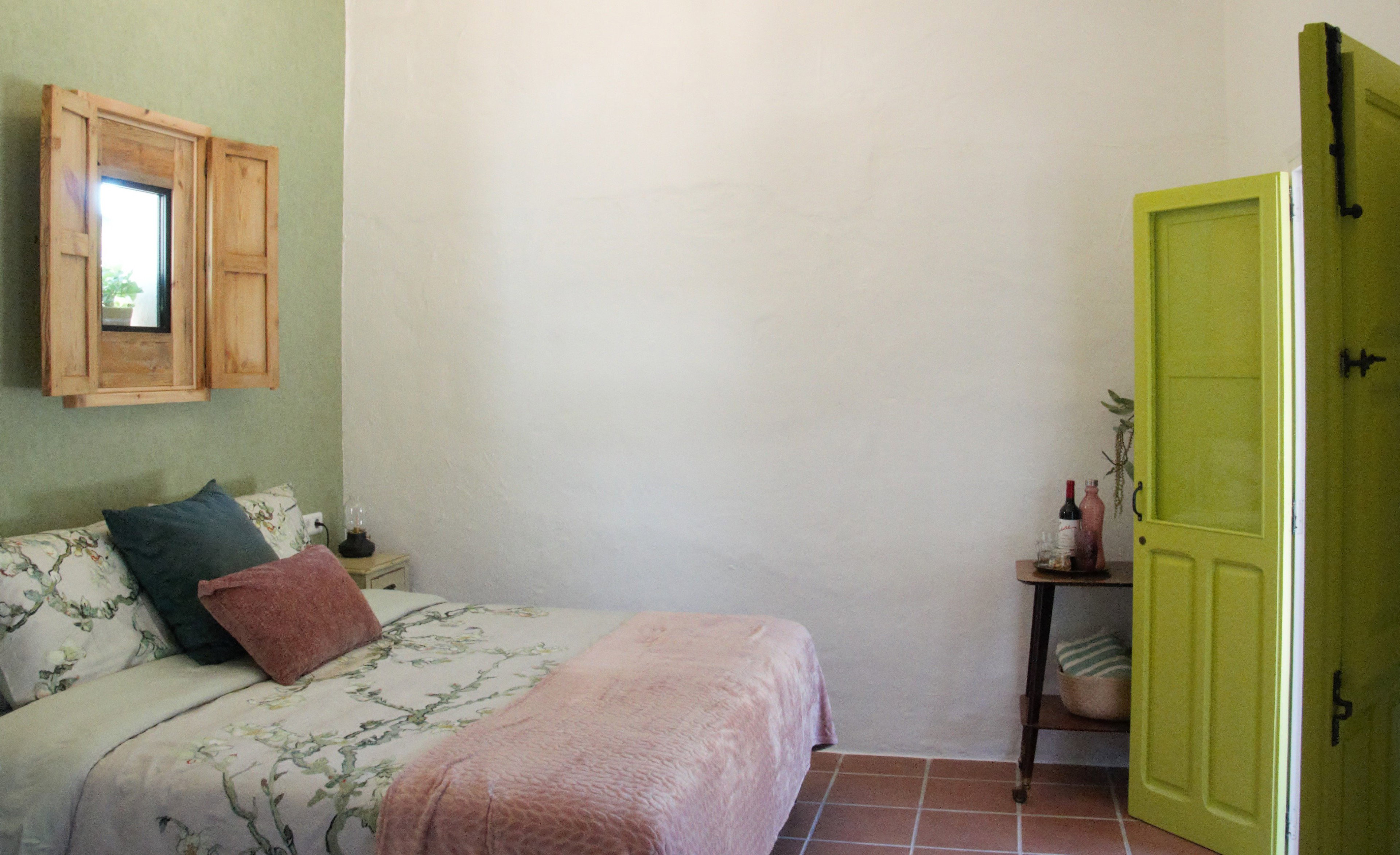 - image: 11