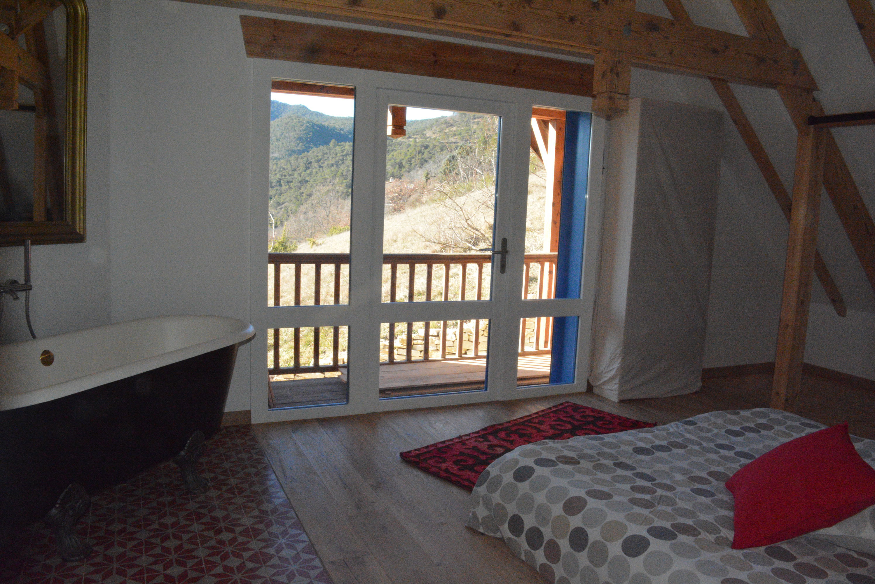Nature house in Vachères-en-Quint