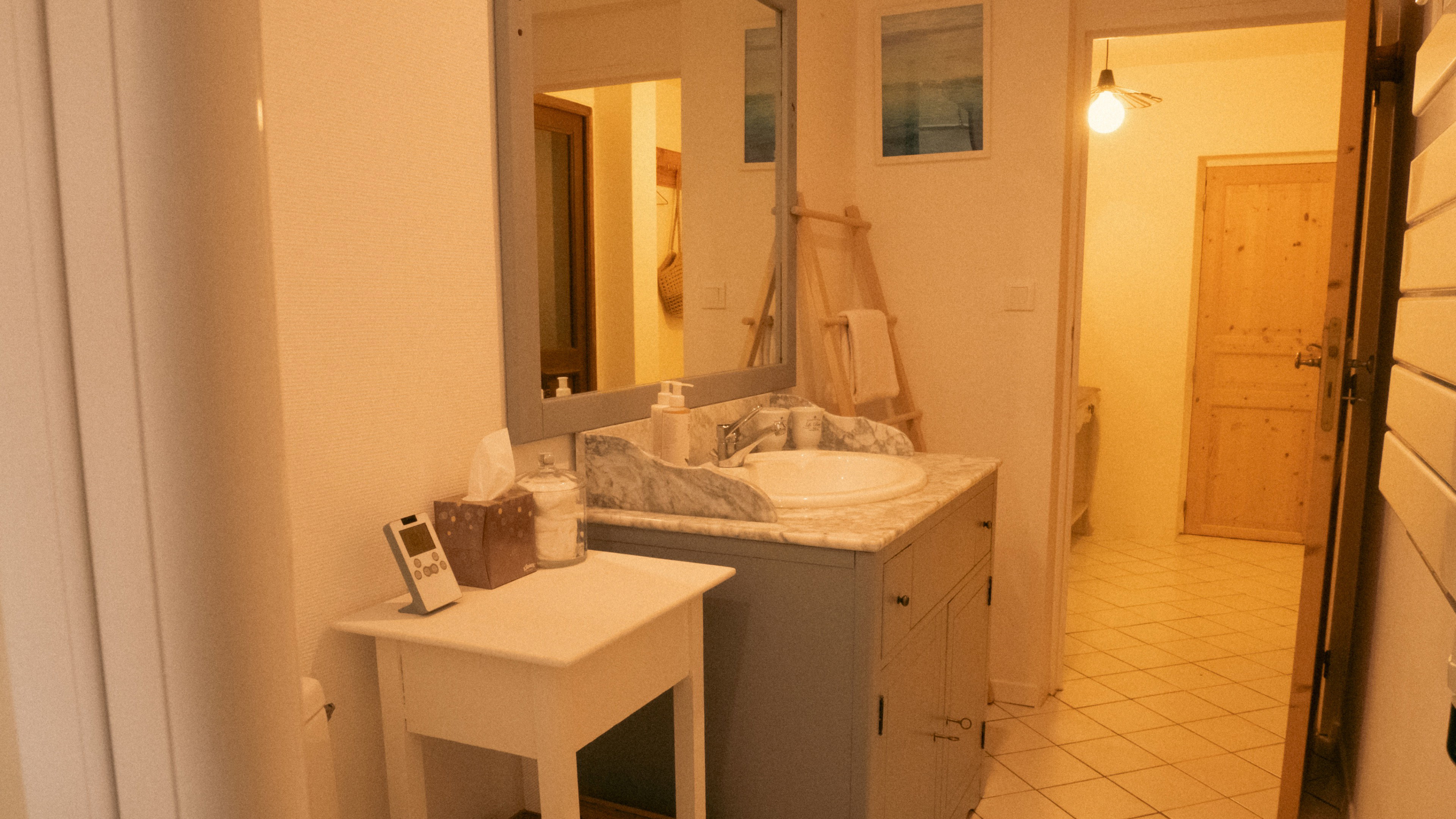 - image: 21