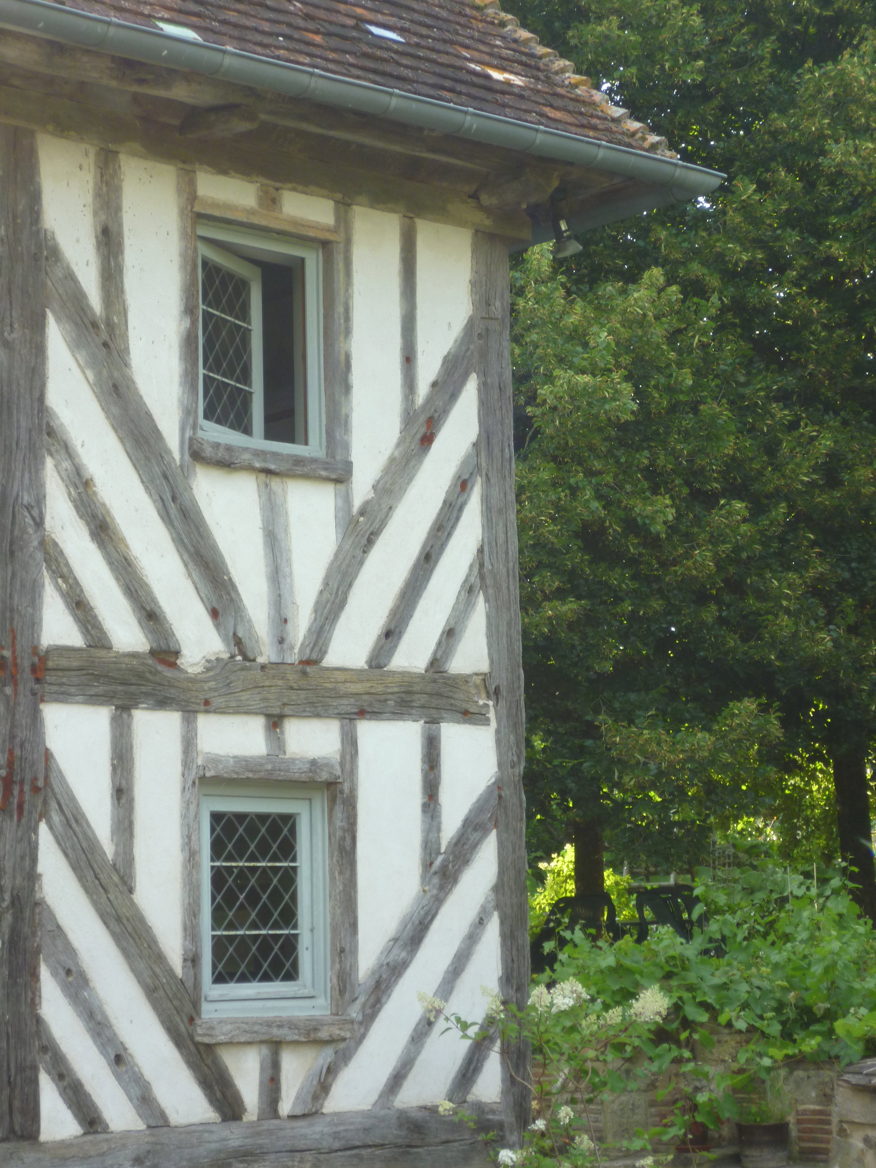 Casa nella natura a Saint Aubin de Bonneval