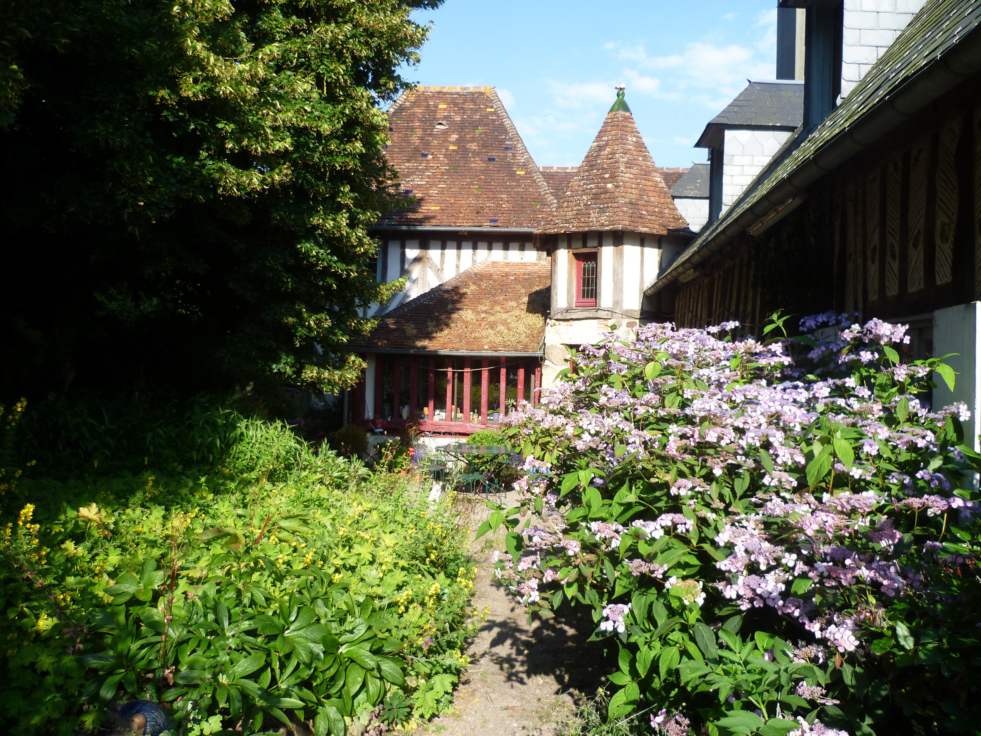 Casa nella natura a Saint Aubin de Bonneval
