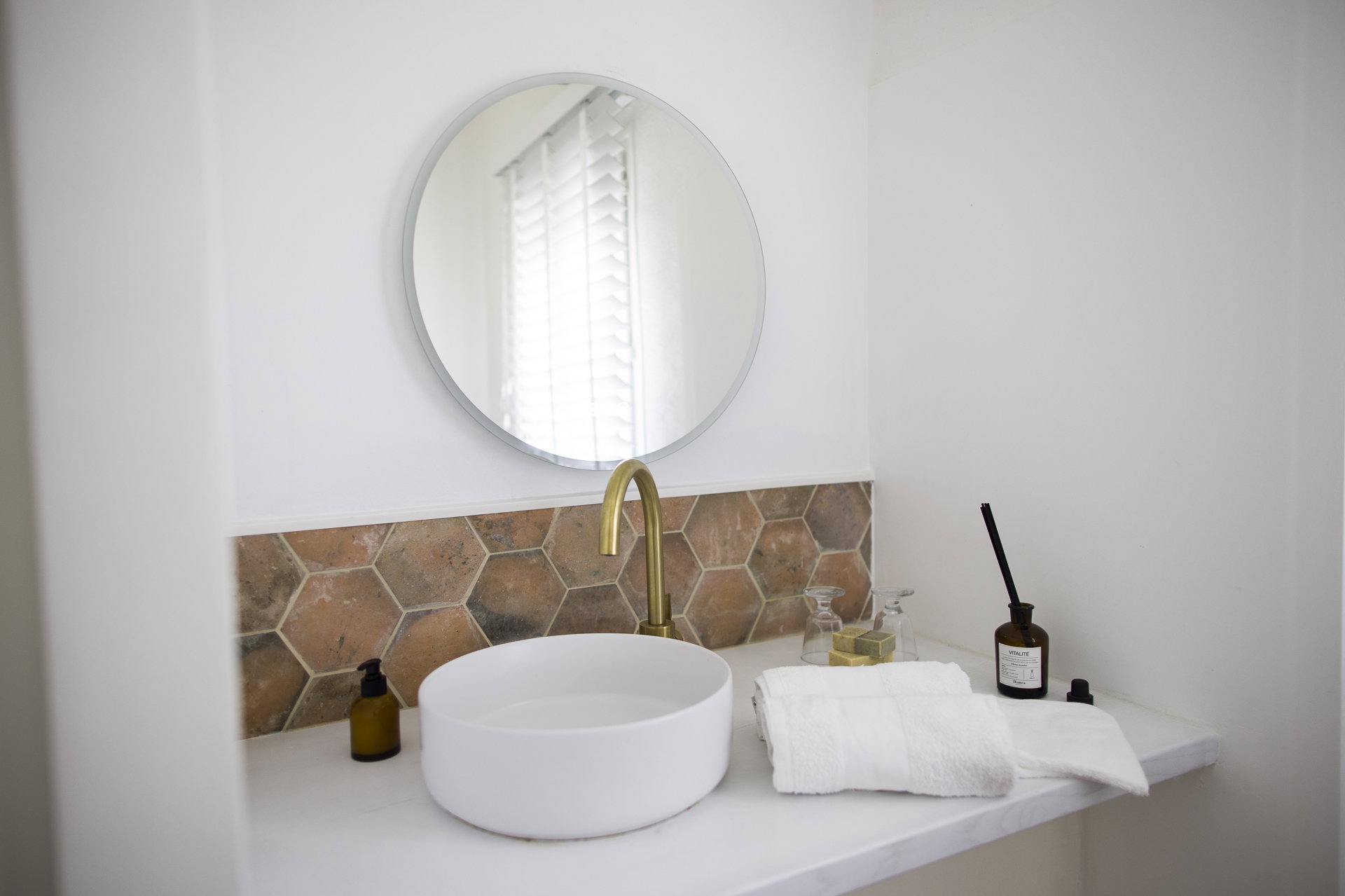 - image: 14