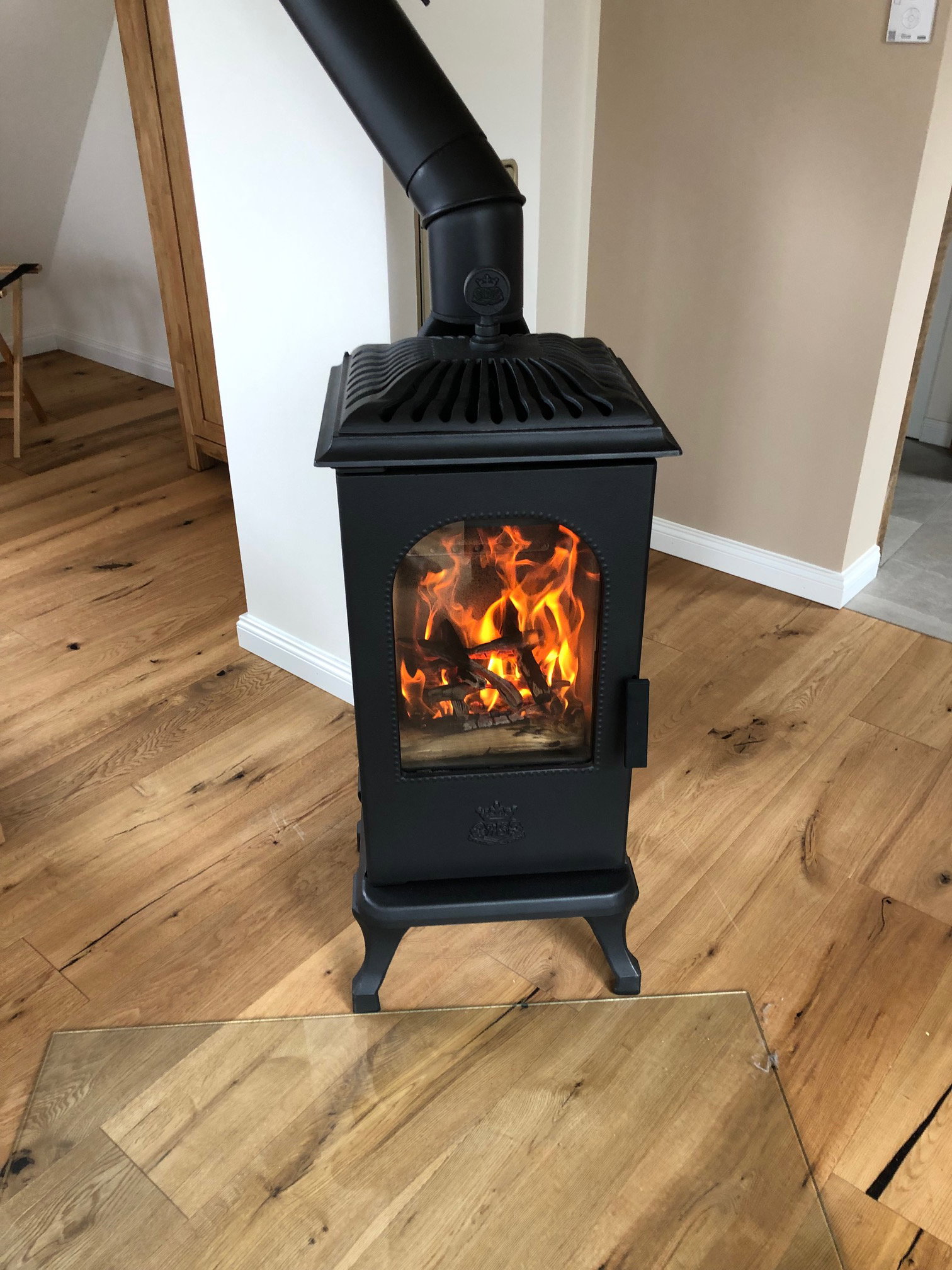 - image: 24