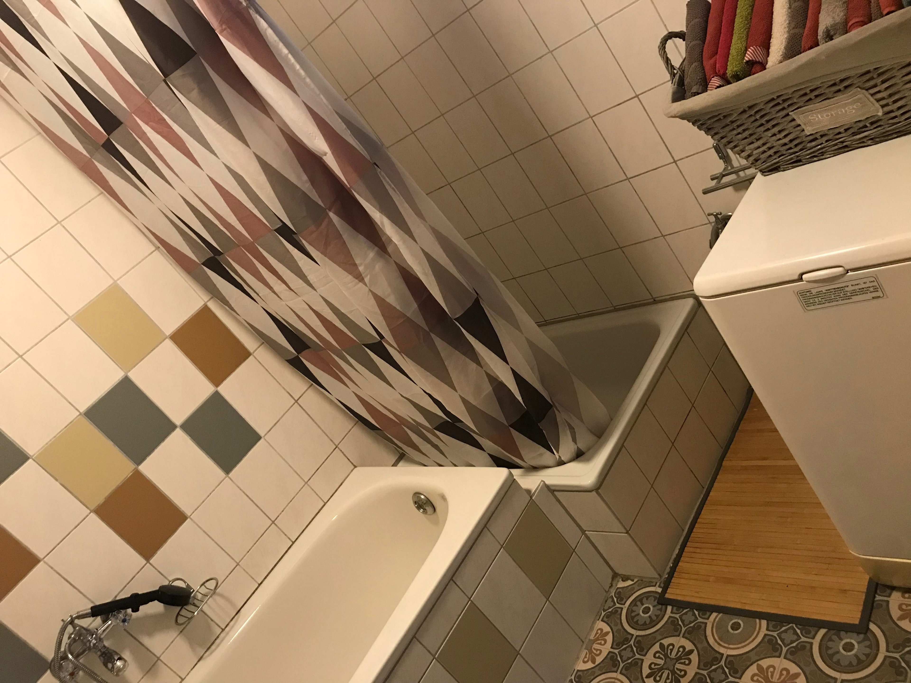 - image: 22