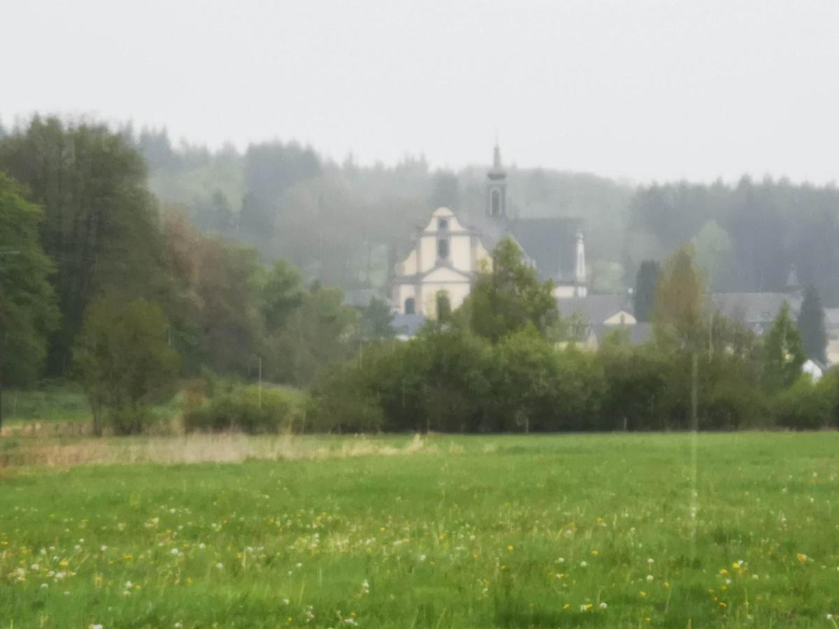 - image: 20