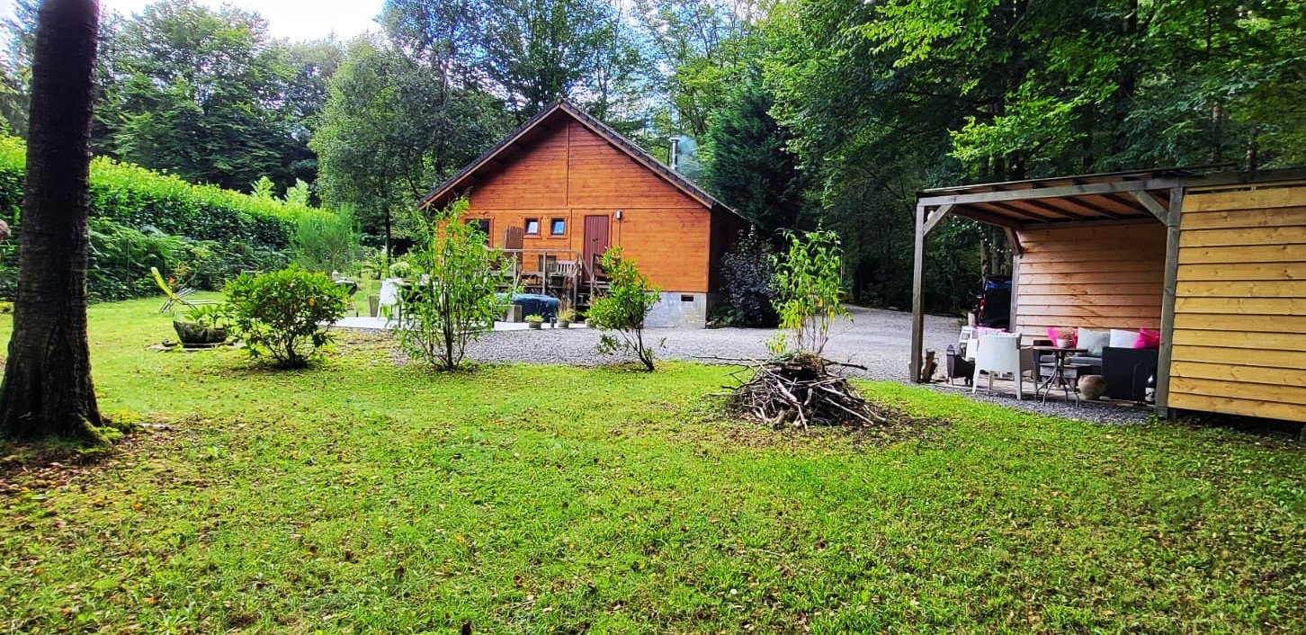 Casa nella natura a Couvin