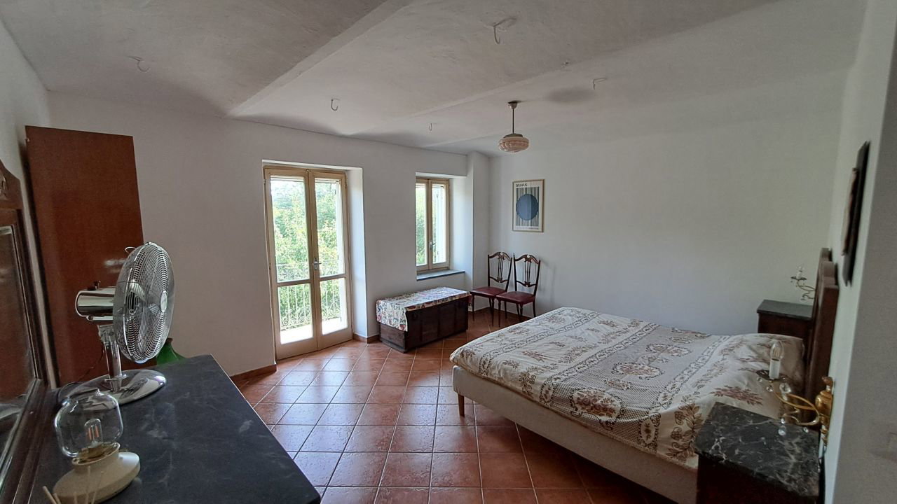 Casa nella natura a Mombercelli