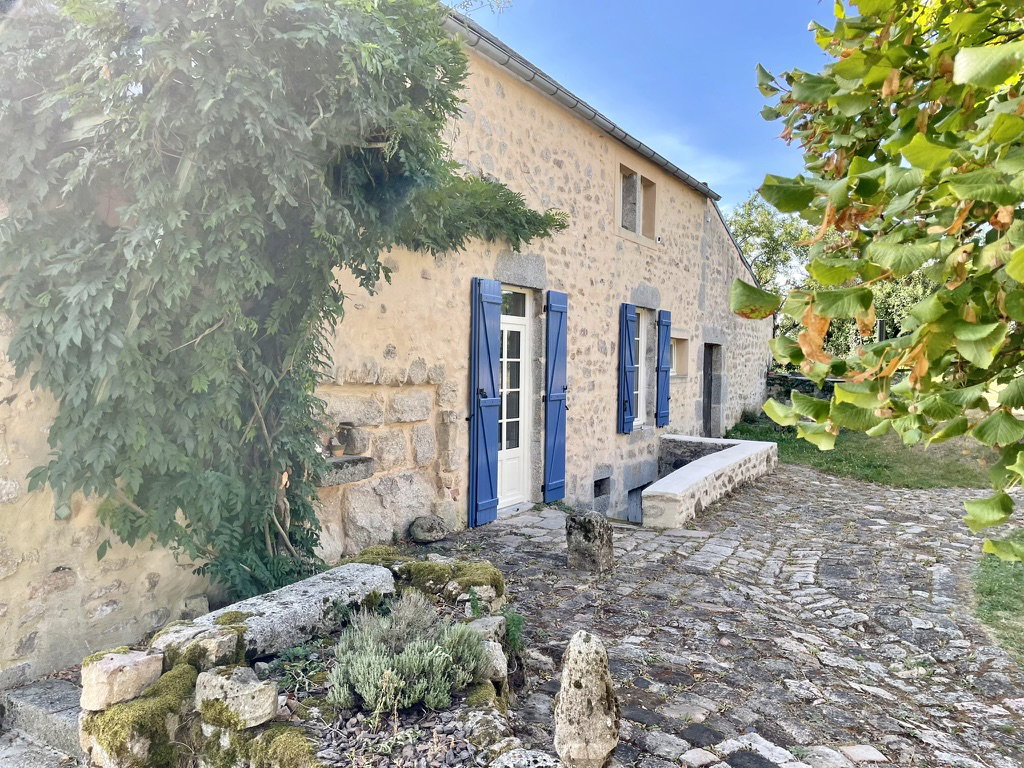Nature house in Chaumois (Empury)