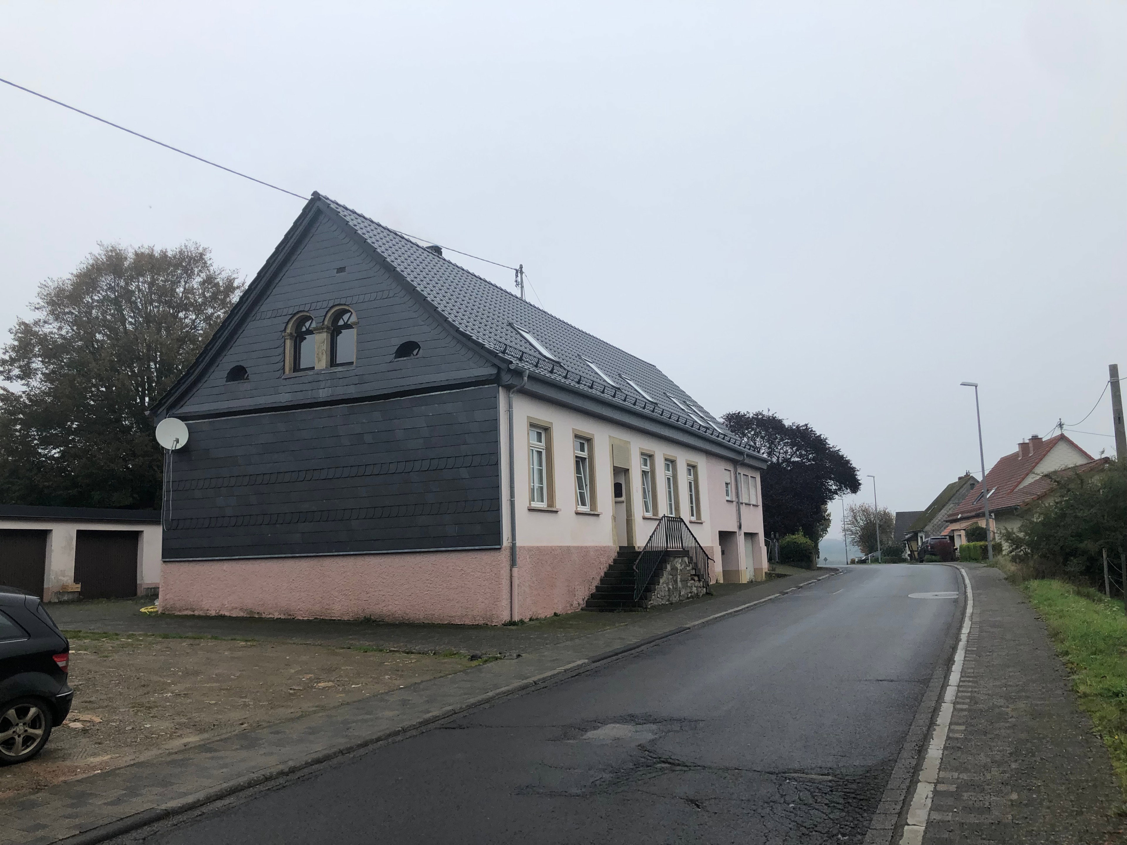 - image: 24