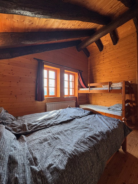 - image: 26