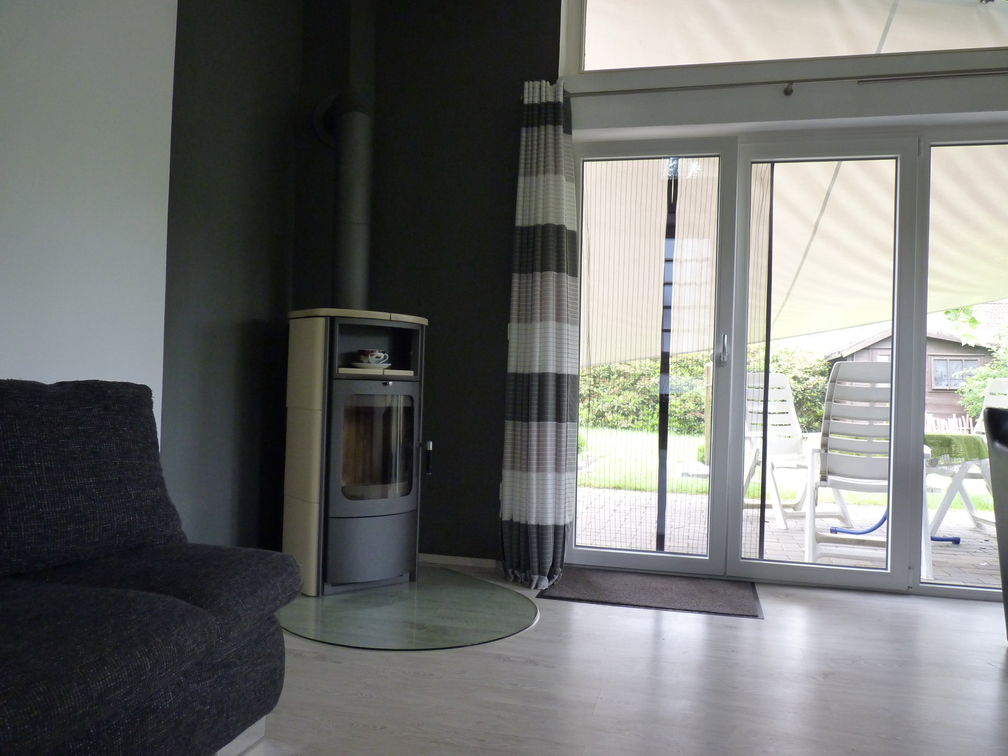 - image: 13