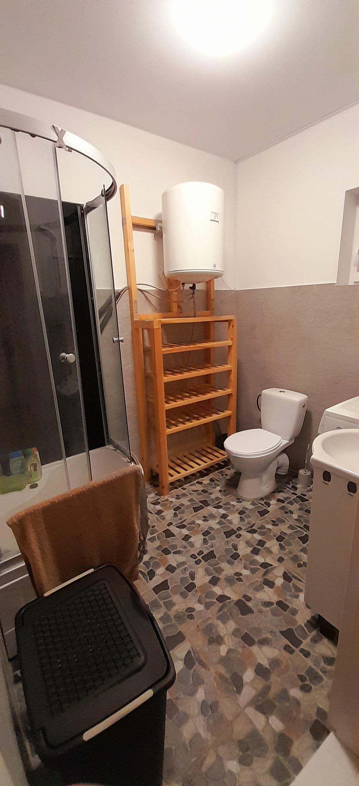 - image: 11