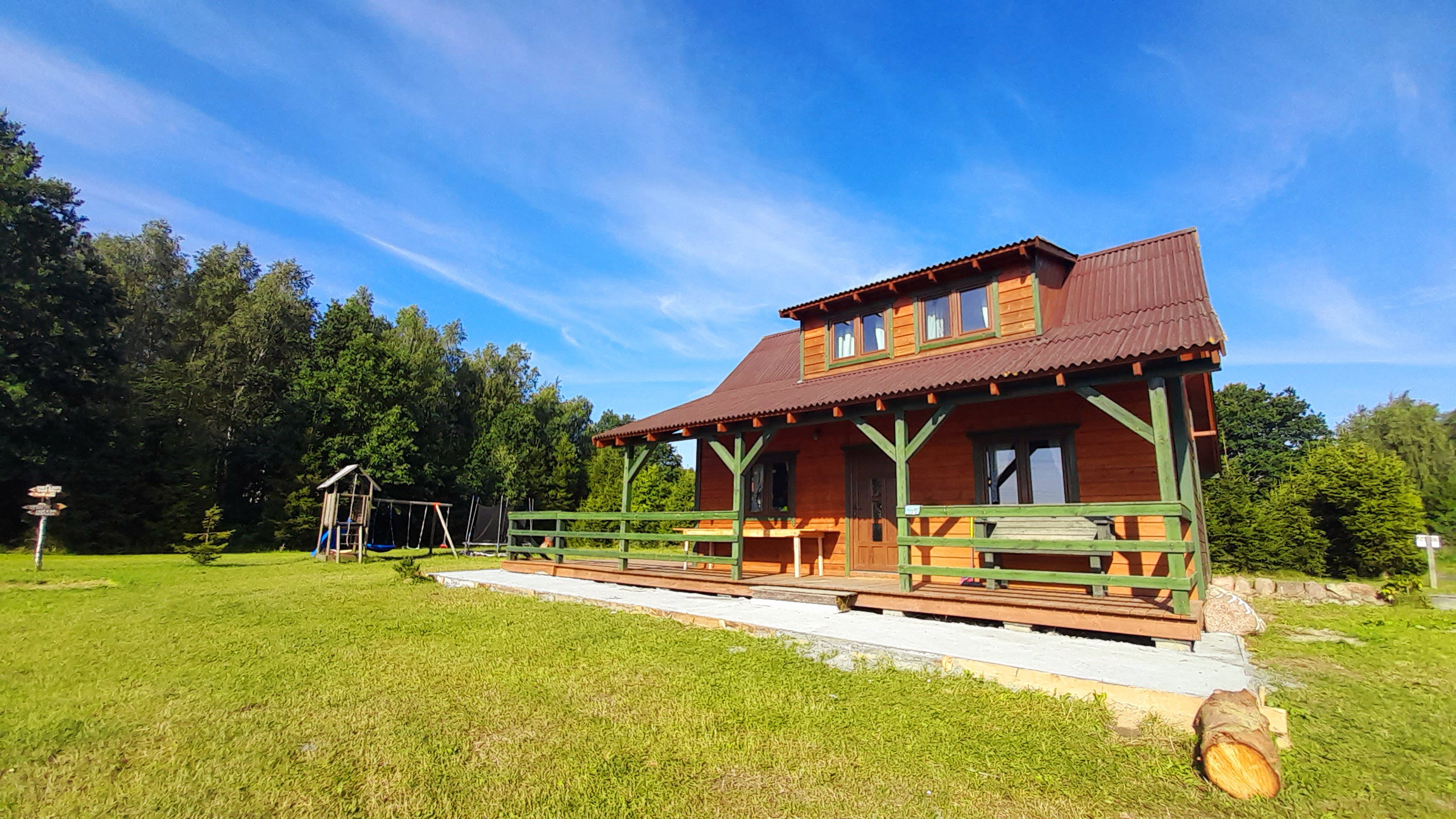 Naturhäuschen in Przyjaźń