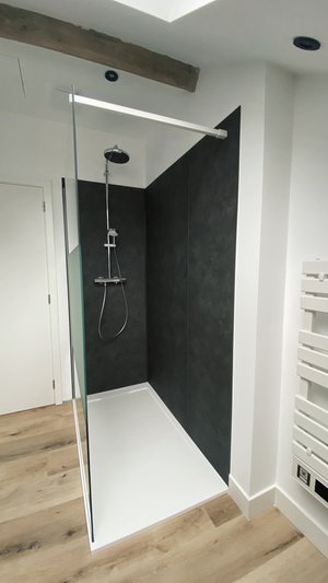 - image: 22