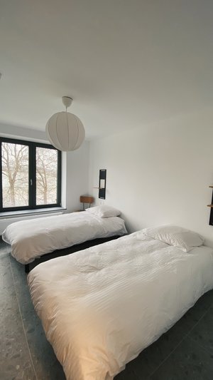 - image: 20