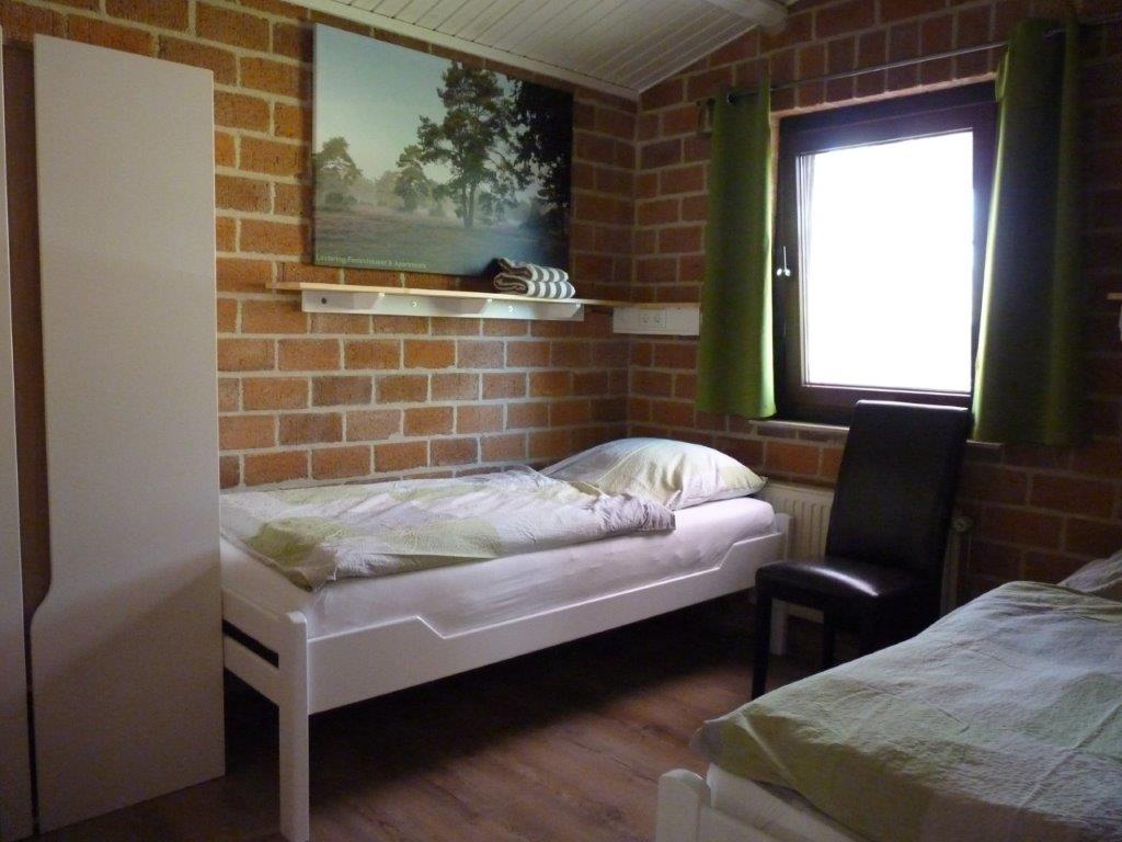 - image: 11