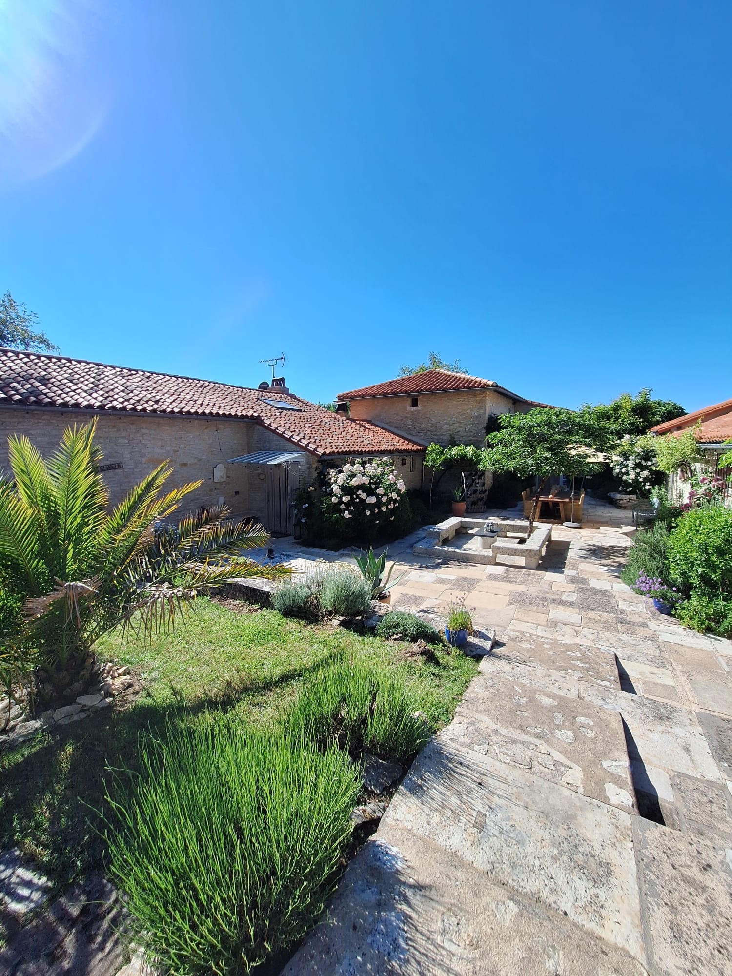 Nature house in Payroux