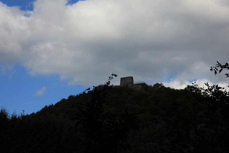 - image: 22