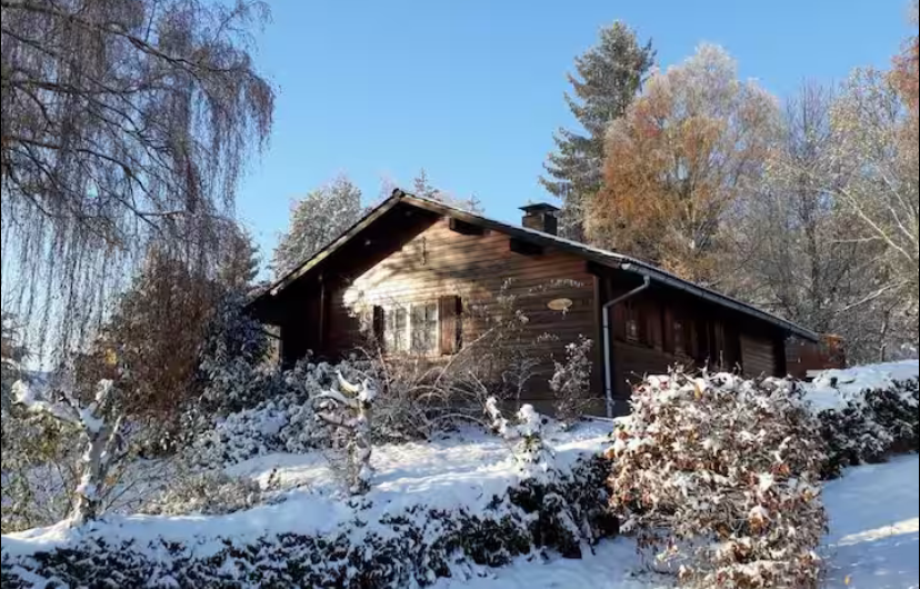 Naturhäuschen in Bromskirchen