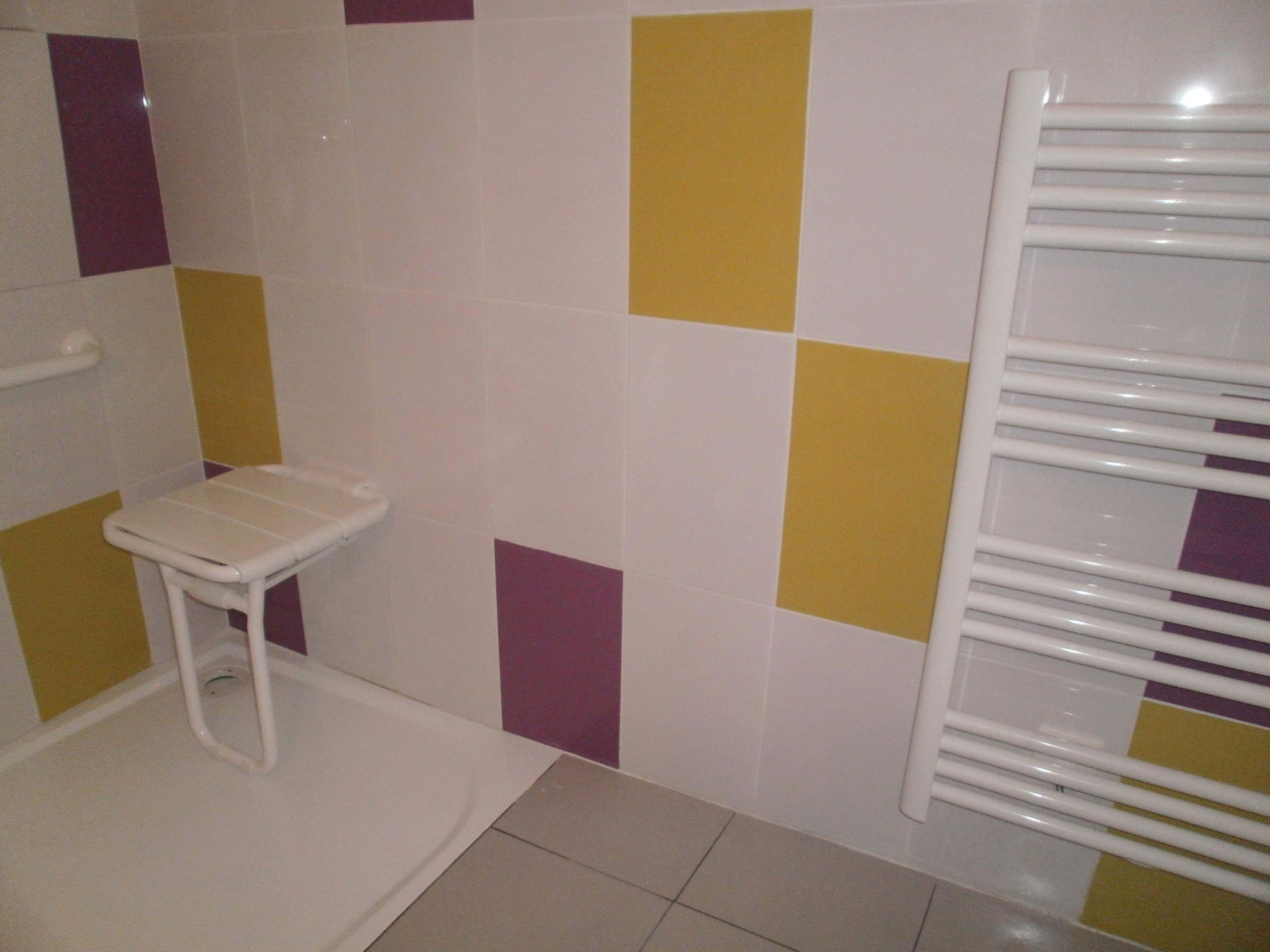 - image: 12